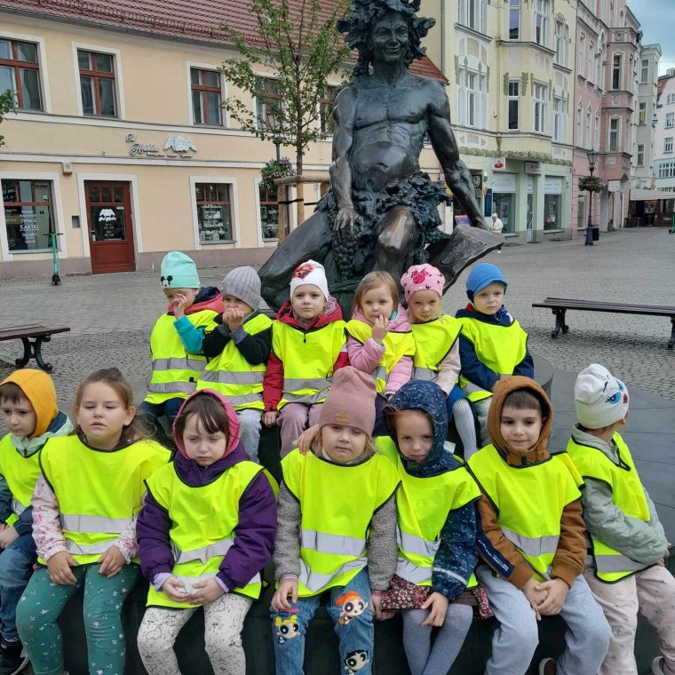 384556649_1682069975604606_925572643253739603_n