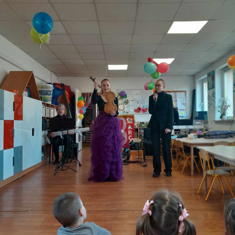 418560649_1107226687269747_8062465404129031377_n