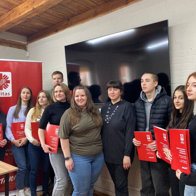 photo_5438161687980140613_y