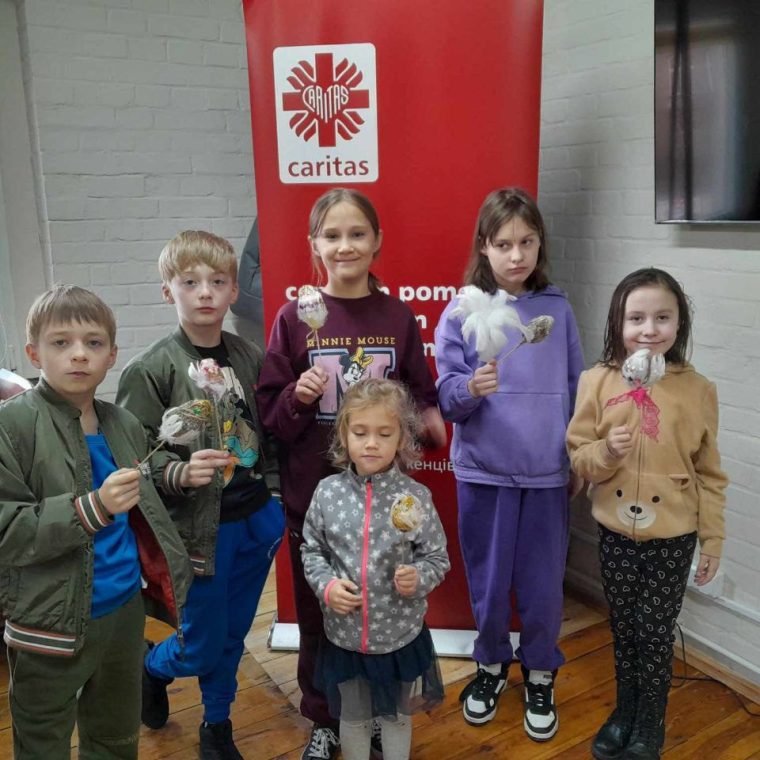 photo_5769308468275167189_y