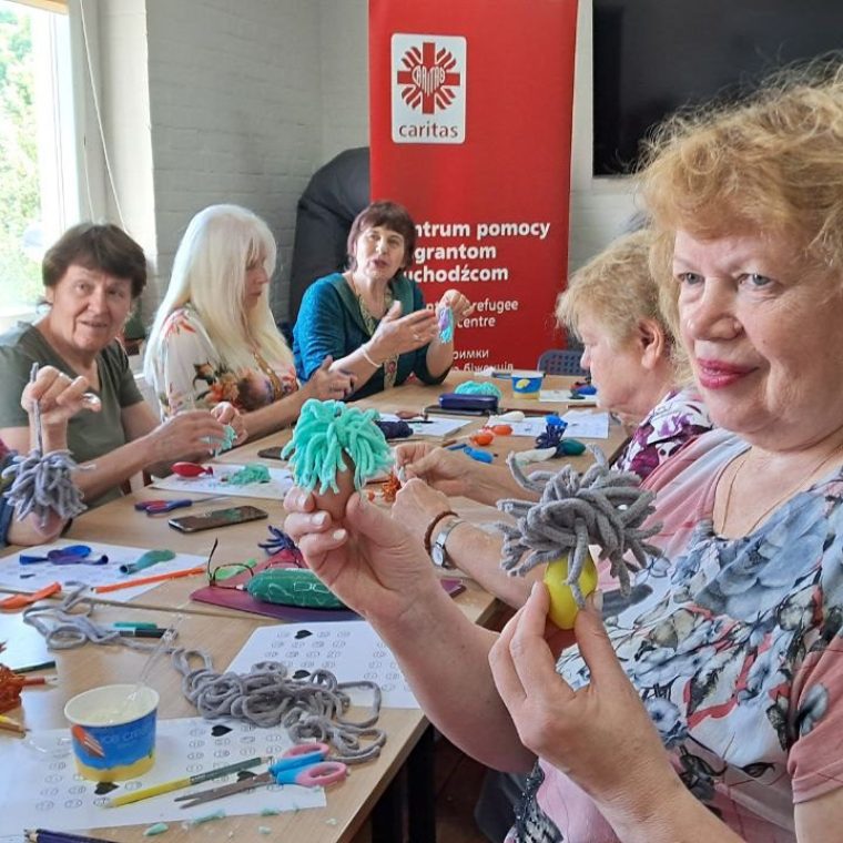 photo_5940582993716428615_y