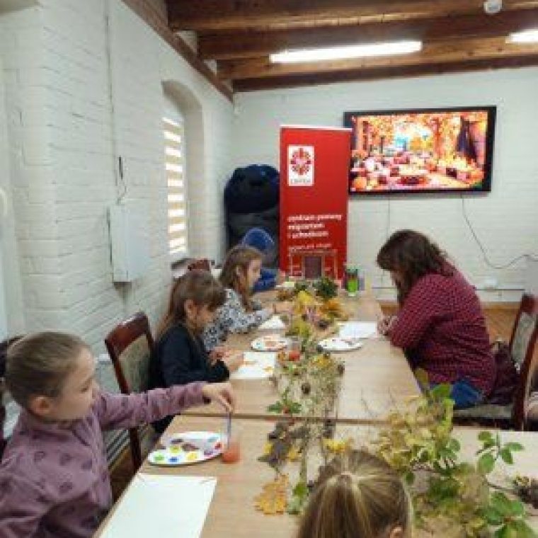 photo_5992595468577786407_x